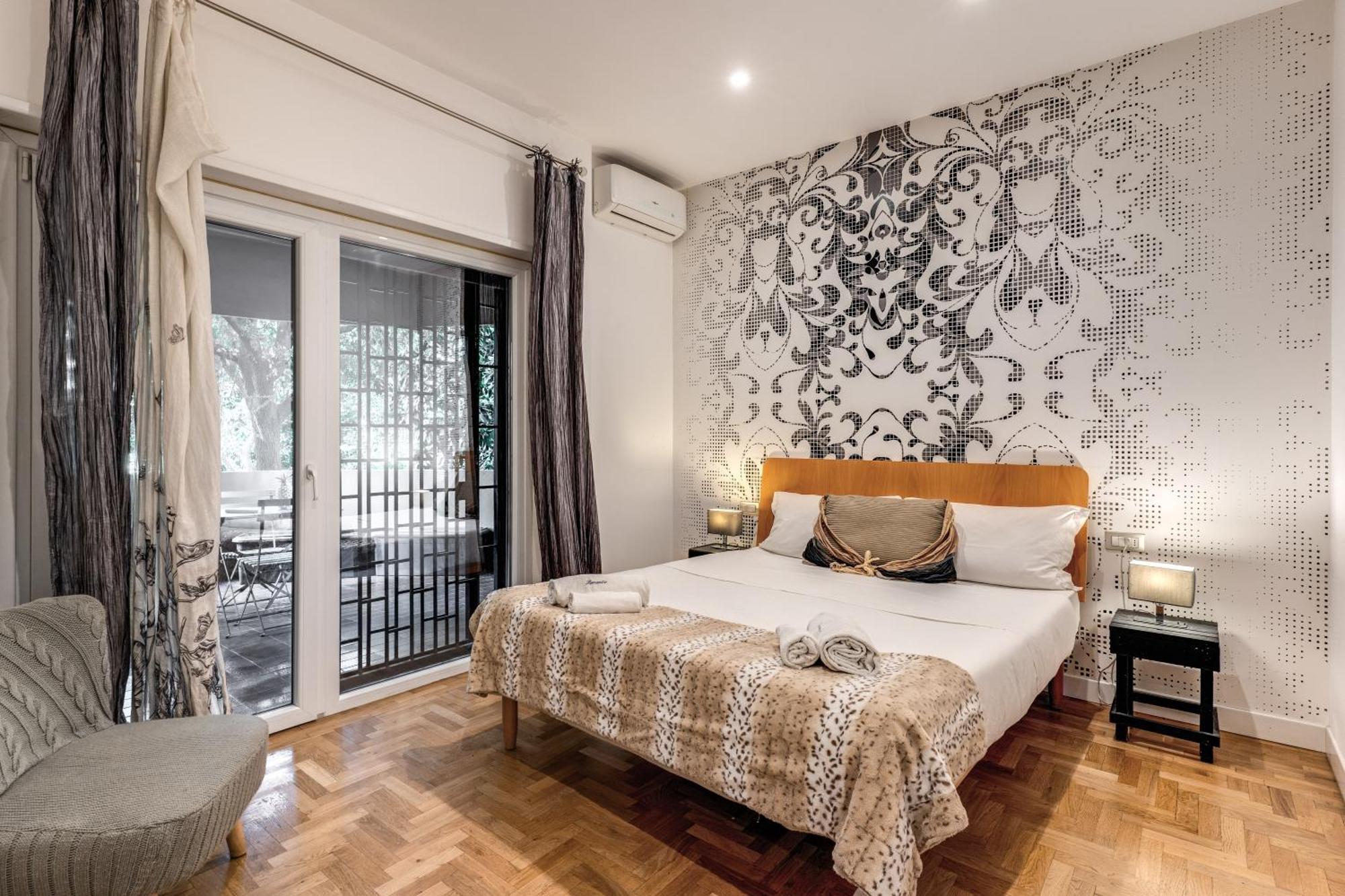 Romantic Piccolomini Lux Guest House ภายนอก รูปภาพ