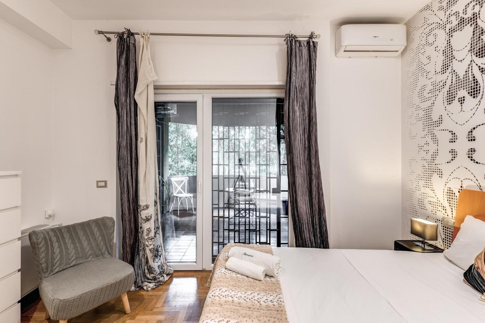 Romantic Piccolomini Lux Guest House ภายนอก รูปภาพ